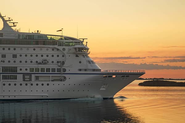 Cruise and Ferry digitalization-cruise-maritime-environment-emissions